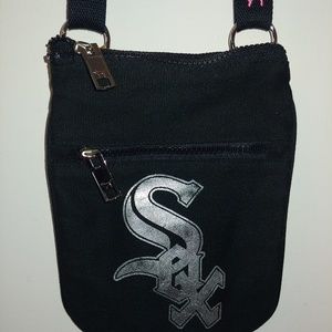 Chicago White Sox crossbody from Pink!!